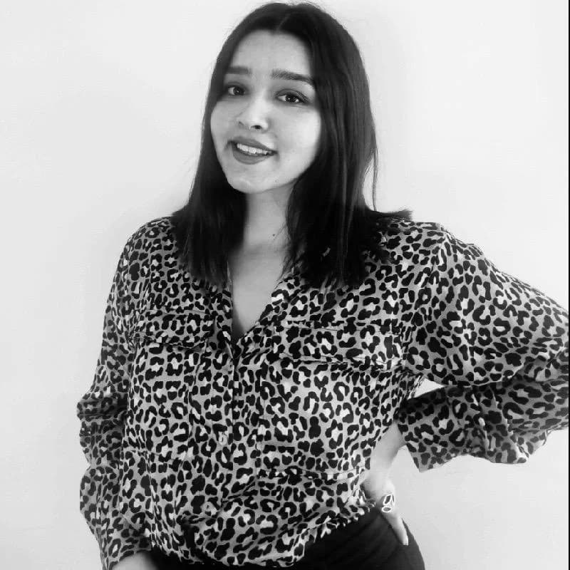 Deniz Tekyiğit — معماري أول